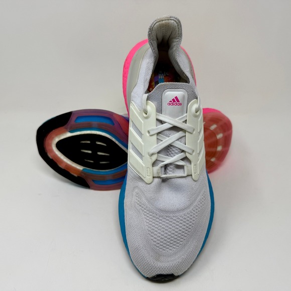 Adidas Ultraboost 22 Running Shoes White Blue Pink GV8830 Women's Size 9 - Picture 13 of 15